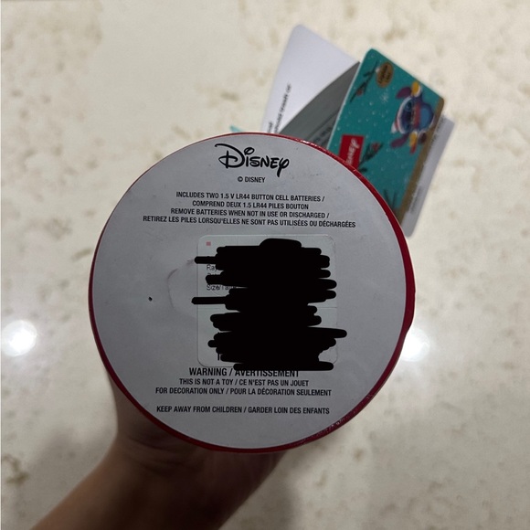 Disney Lilo & Light Up Stitch Stitch Holding Scrump Christmas Snow Globe *BNWT* - Picture 5 of 5